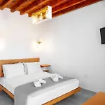 Pigados House *